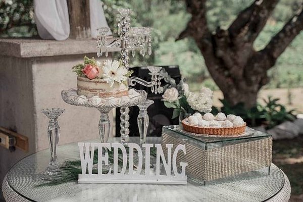 Idees Uniques de Cadeaux pour les Témoins de Mariage: Comment Honorer vos Proches