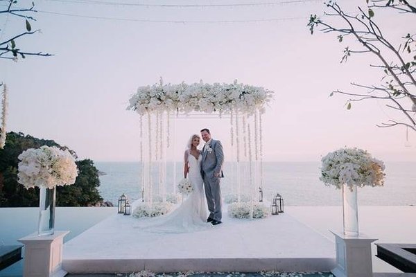Tendance déco mariage 2024 : Les couleurs et thèmes à la mode pour une célébration inoubliable